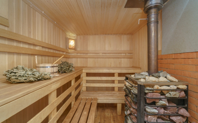 U Reki S Baney Private house