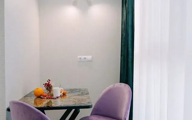S Ppekrasnym Vidom Na Gornye Vershiny Flat