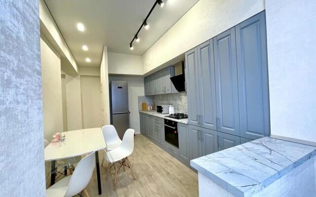 Апартаменты на Декабристов 36