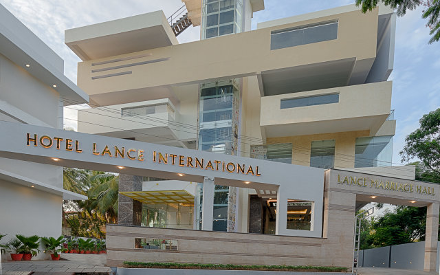 Lance International Hotel