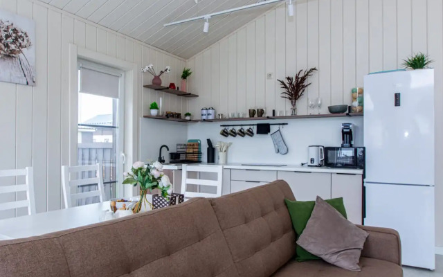 Sovremenny S Baney Private House