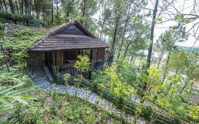Sankofa Village Hill Resort and Spa Hotel