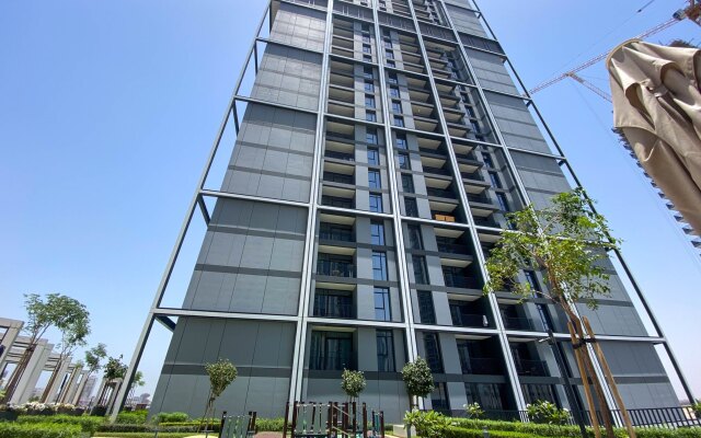 GLOBALSTAY. Creek Edge Tower Elegant Apartment Hotel