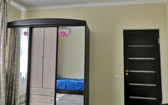 Квартира Уютный 2Комнатный Таунхаус с Джакузи