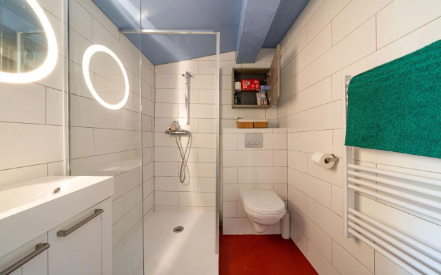 Precheurs Studios Apartments