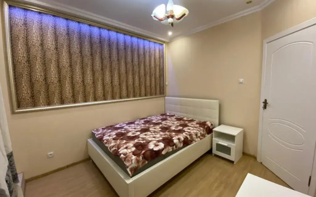 SAMOtsvet 1 na Korablestroiteley Apartments