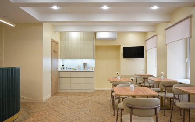 Mirum Hotel