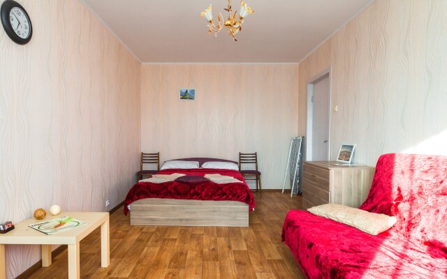 Апартаменты 1 шаг на Белы Куна 13