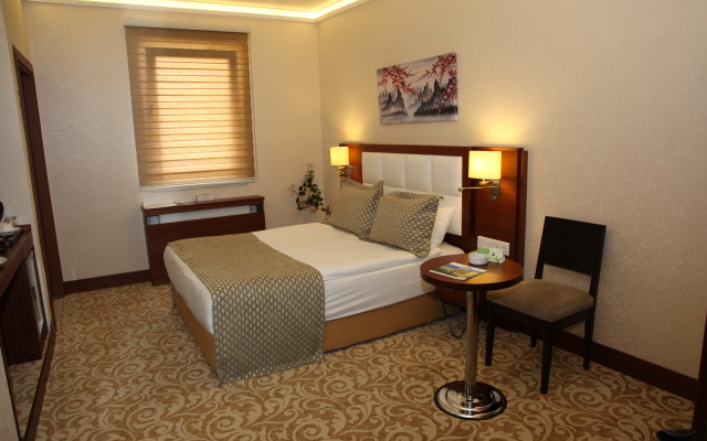 Asrın Business Hotel