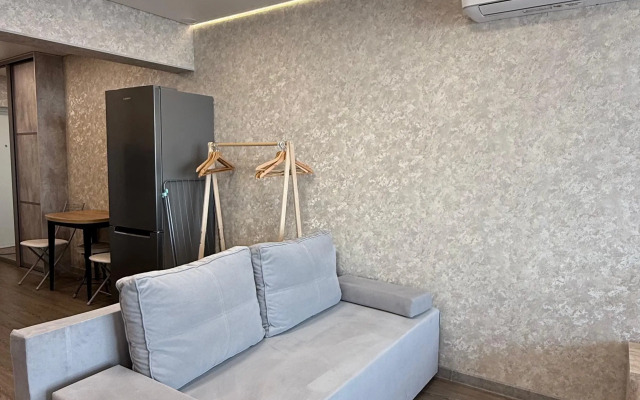 Na 20 Etazhe S Vidom Na More Flat