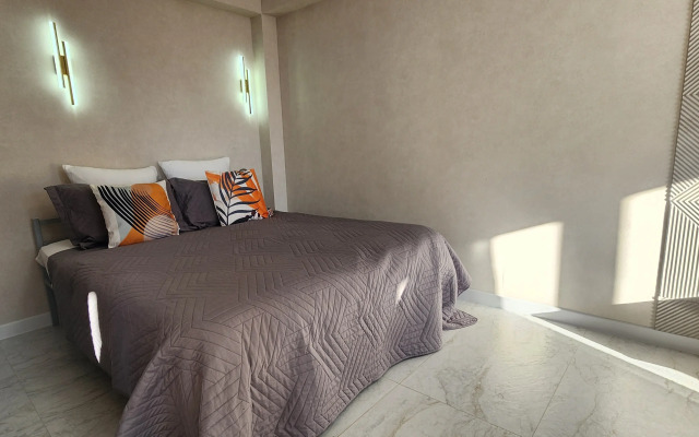 V Tsentre Ryadom S Parkom Apartments