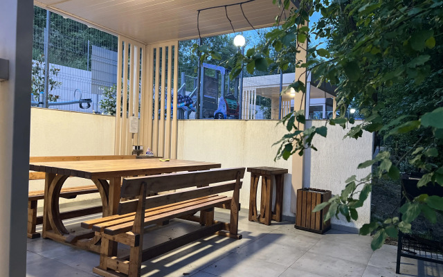 Zhk Merkato S Basseynom Apartments