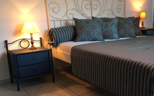 Villa Efyra Guest House