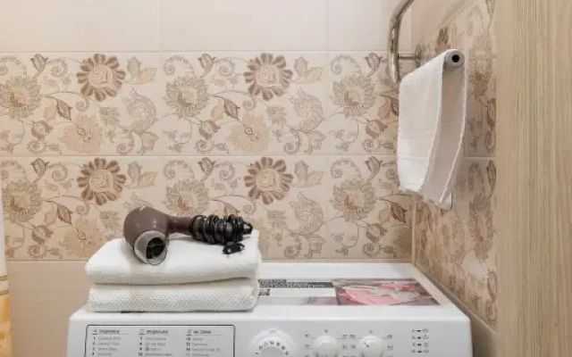 Uluchshennye Ryadom S Metro Ladozhskaya Apartments