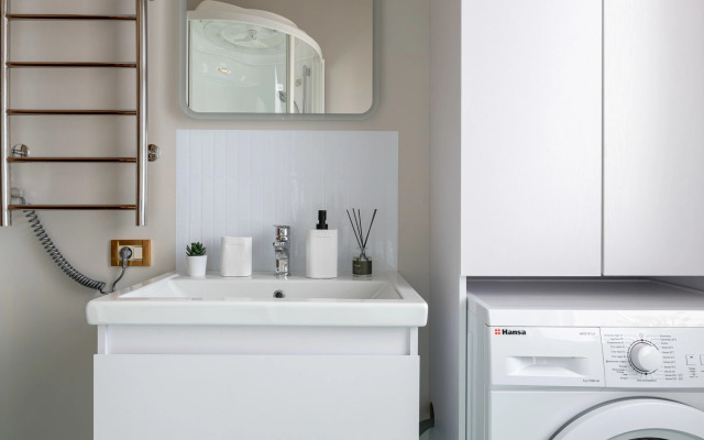 Квартира GM Apartments Шикарная двухуровневая у Арбата