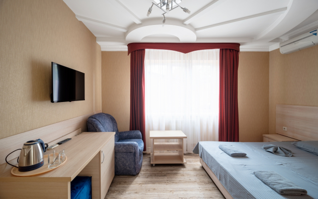 Loza Hotel