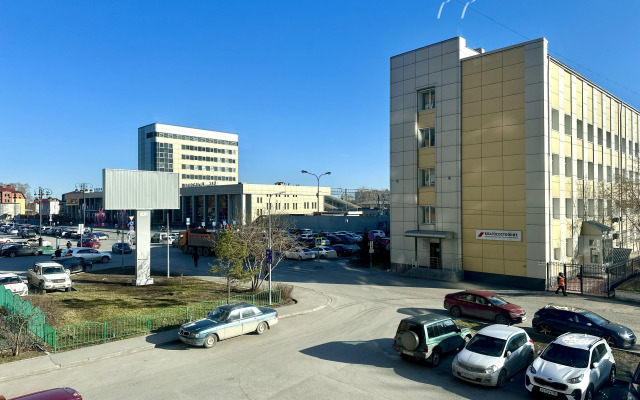 Elitnye v tsentre goroda dlya bolshoy kompanii