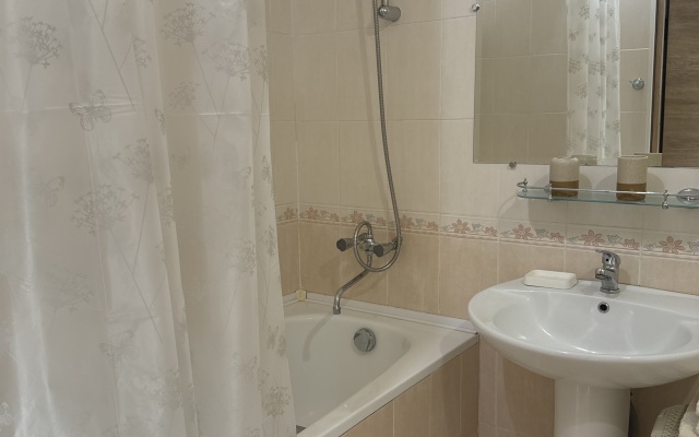 U Metro Flat
