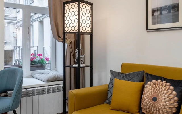 Atmosfernaya Studiya U Tavricheskogo Flat