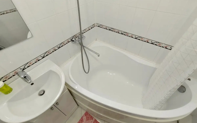 Na Lesotekhnikuma 26/2 Vblizi ot TRC Planeta Flat