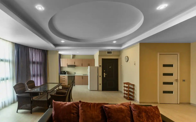 Отель Diplomat Suites