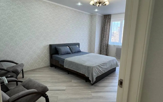 Квартира Шикарная двухкомнатная с лоджией