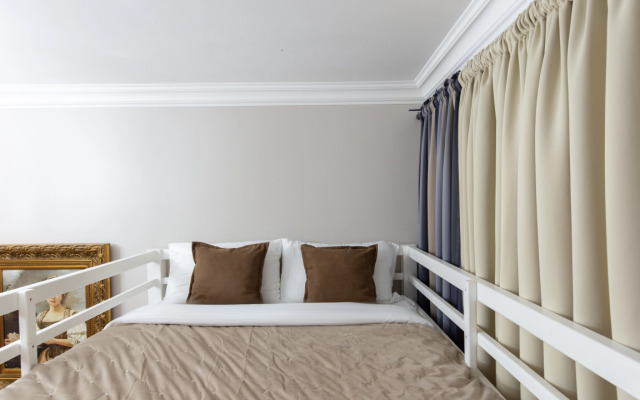 Квартира студия с двухъярусной кроватью BookingSPB в  Доме Литераторов на Гороховой