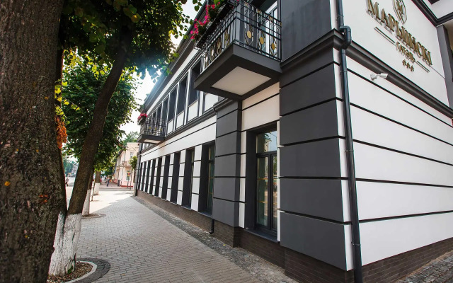 Mariinskiy Hotel