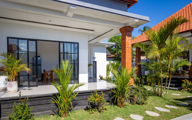 Novaya Chastnaya, Ogromny Basseyn, Changu, View Bali Villa