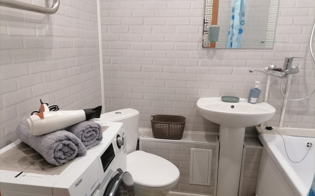 Na Vladislava Posadskogo 24 Aparments