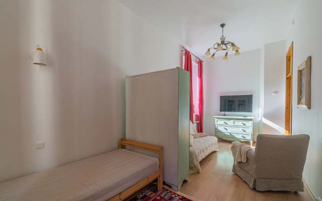 Квартира Двухкомнатная квартира в центре города