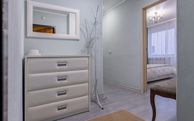 Апартаменты двухкомнатные в самом центре на Большой Покровской 73, Сова-Дом