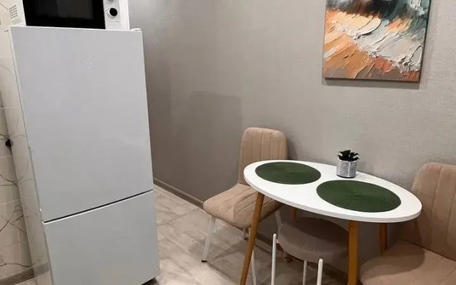 Krasivaya Trekhkomnatnaya V Tsentre Permi Flat