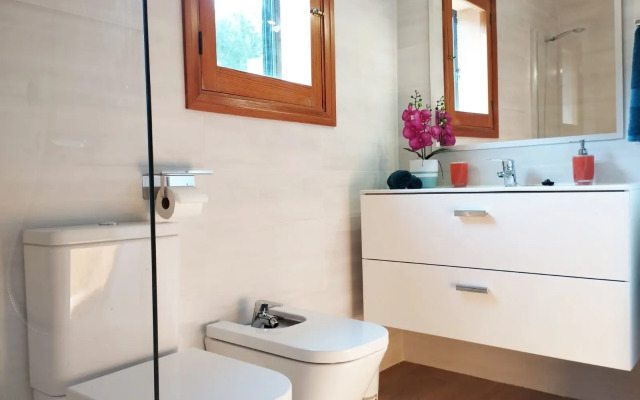 Частный дом Beach Plaza Mal Pas