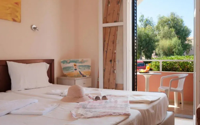 Canal D'Amour Village Apartments