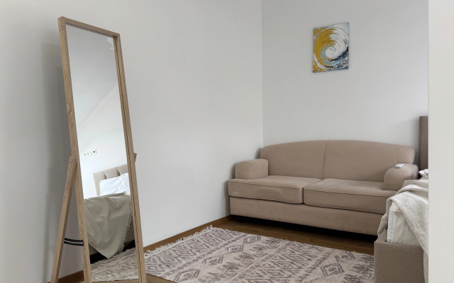 Квартиры с балконами и видом на горы на Мелетяна 5а 2