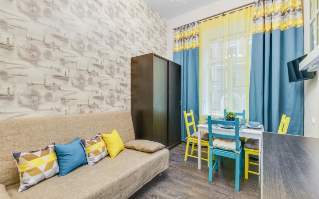 Apartamenty u Nevskogo prospekta i  Kazanskogo sobora (K25)