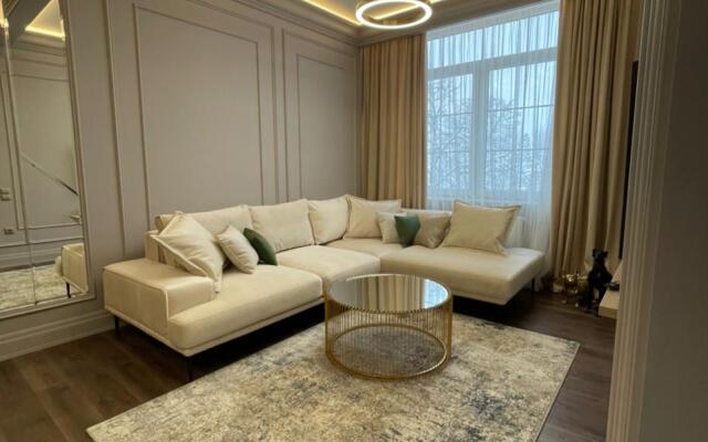 Дизайнерские апартаменты Central Park в историческом центре города