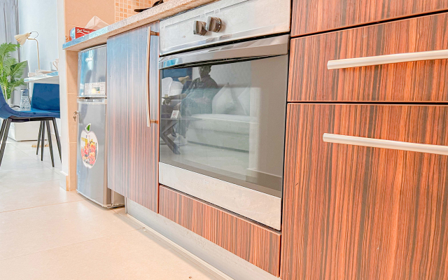 Cosmos Living Elegant Studio Near Dubai Marina Apartments