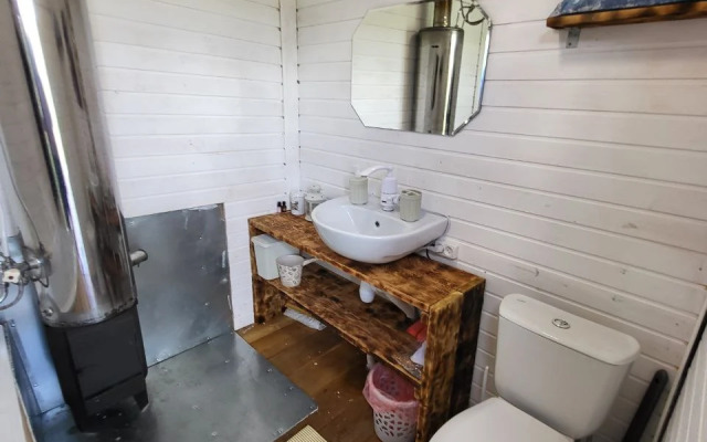 Yozhkiny Dachi Altay Glamping