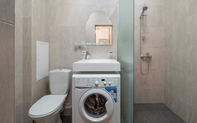 U Morya S Basseinom v ZhK Solnechnyij apt27 Apartment