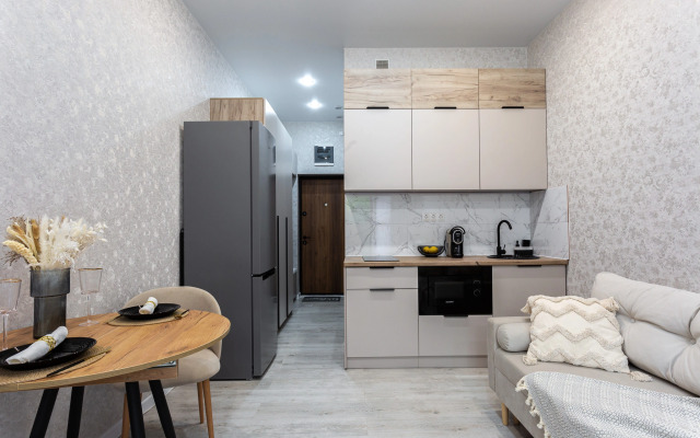 S Balkonom I Vidom Na Lesopark Alleya 326 Flat