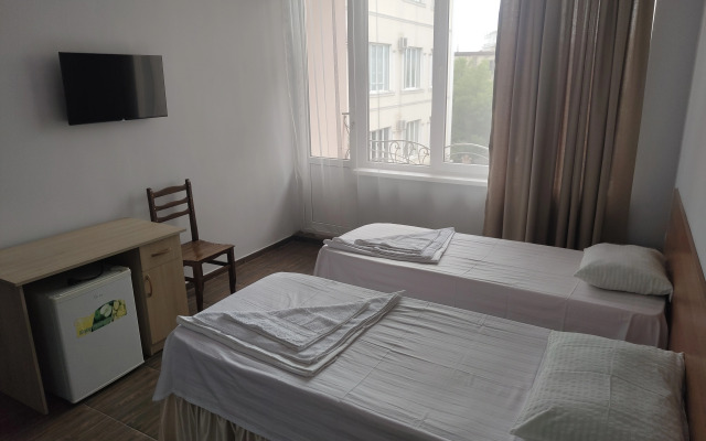 Lara Hotel