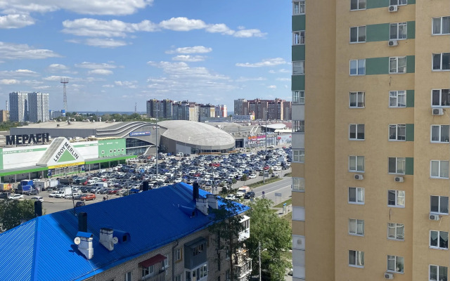 Uyutnу Vozle Kosmoporta Apartment