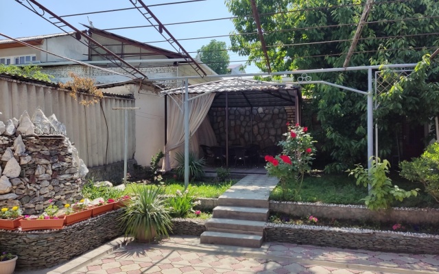 Uyut House Osh Hostel