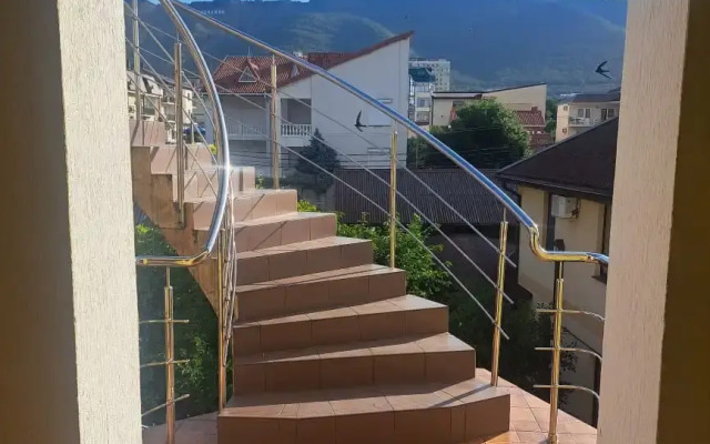 Yava Guest house