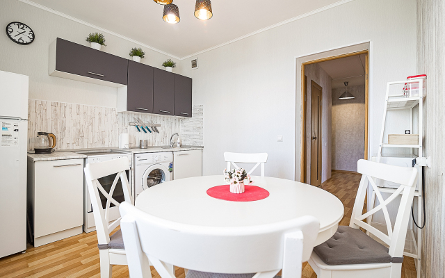 Апартаменты двухкомнатные c видом на Волгу на Волжской набережной  25, м.Cтрелка. Сова-Дом