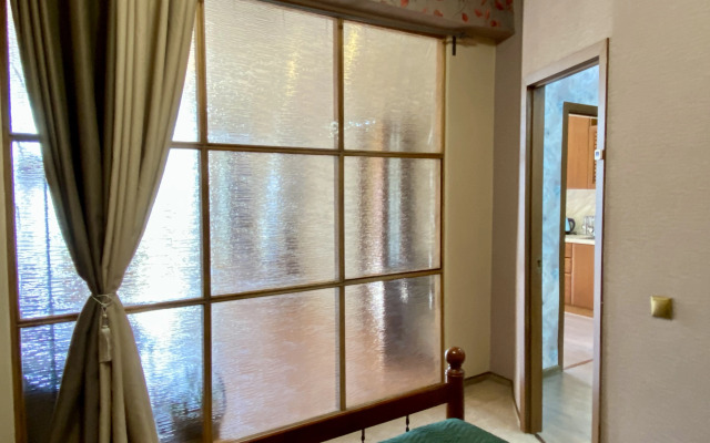 Видовая Двухкомнатная Элитная Квартира на Чёрном Озере