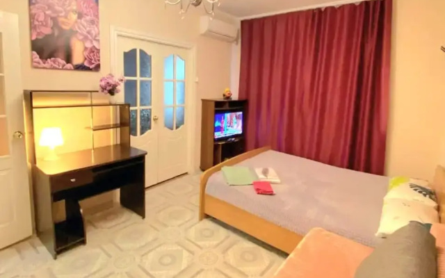 Апартаменты на Пилотов 12