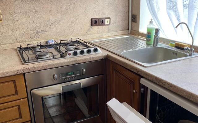 Апартаменты Двухкомнатная квартира на Жуковского 34